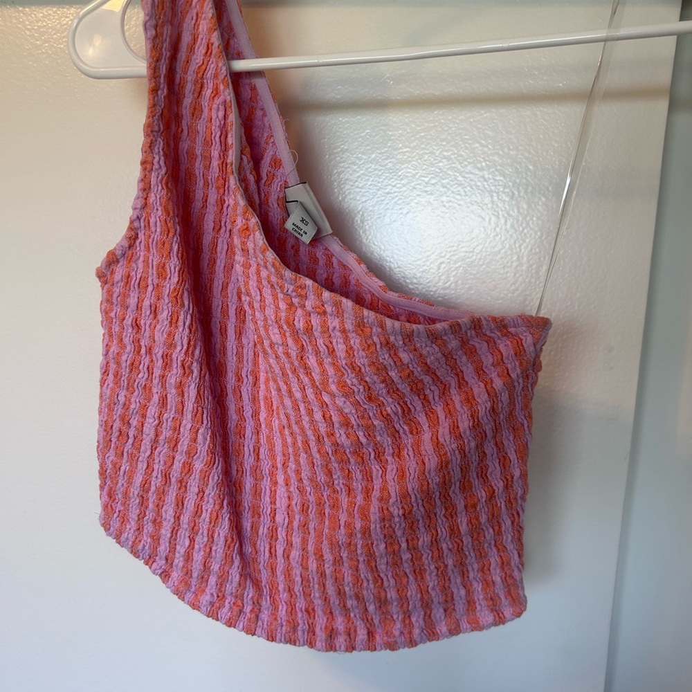 A New Day Textured One-Shoulder Cropped Top
